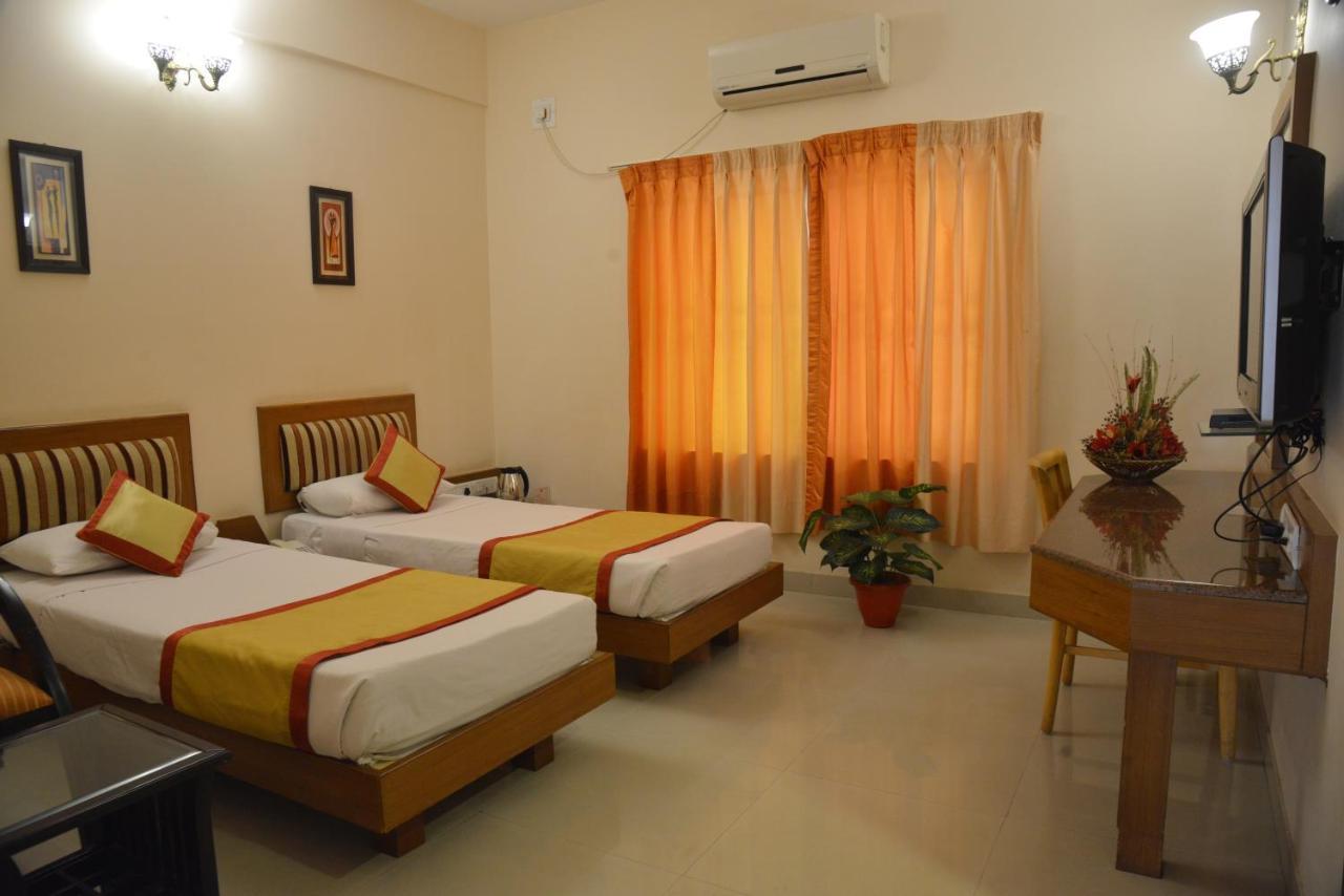 Pai Vista, Kr Road Hotel Bangalore Exterior photo