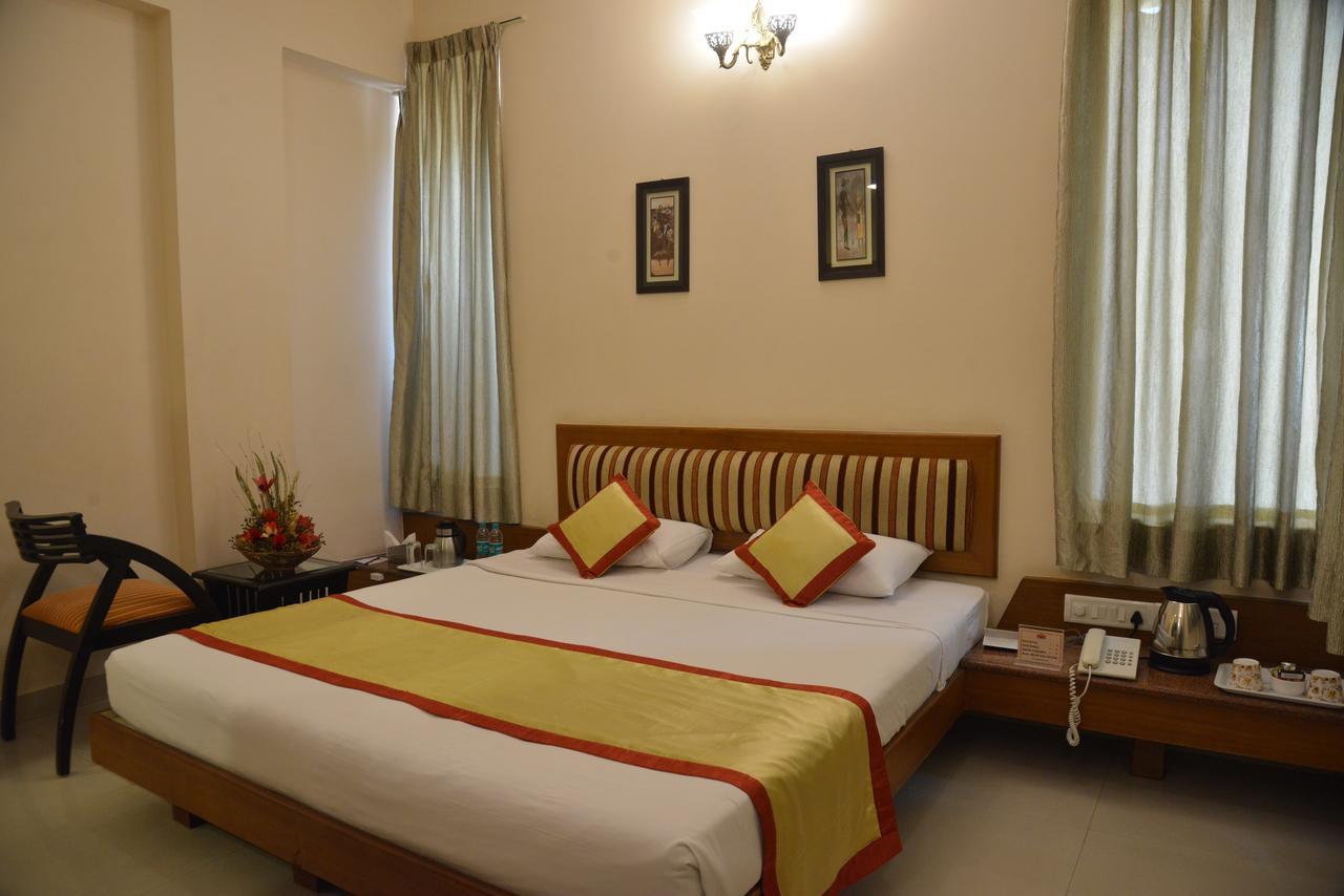 Pai Vista, Kr Road Hotel Bangalore Exterior photo